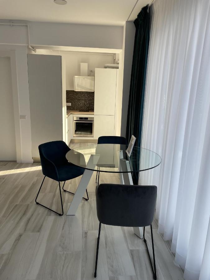 Avg By The Sea - Bel Air Apartments Mamaia Nord Exterior foto